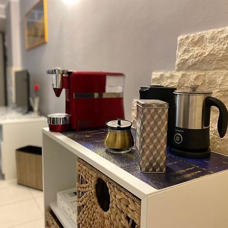 Iris Apartment Бари Экстерьер фото