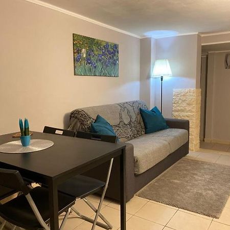 Iris Apartment Бари Экстерьер фото